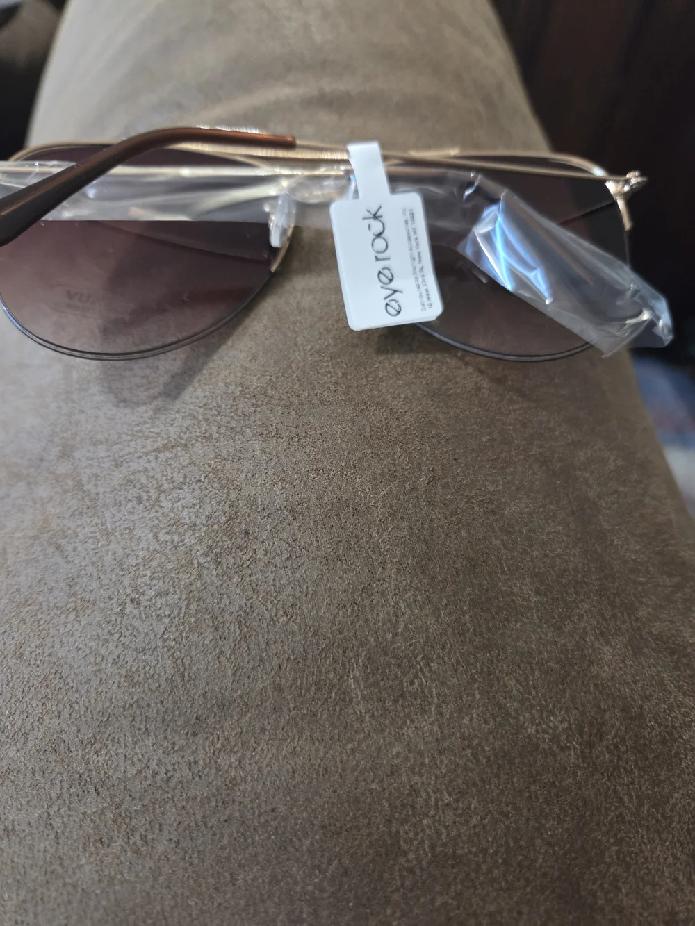 Aviator Sunglasses with Pink Gradient Lenses and Gold Frame